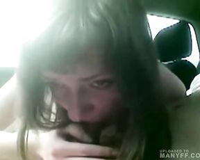 Chubby babe agreed to suck my cock in car
